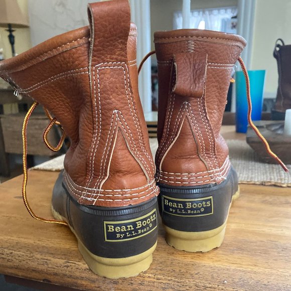 Women's LL Bean Shearling Boots - Picture 3 of 5